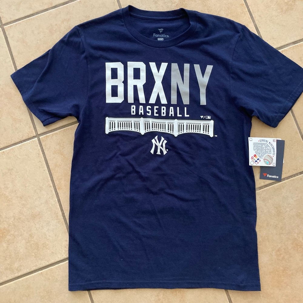 NWT New York Yankees Fanatics BRXNY Baseball T-Shirt Size Small